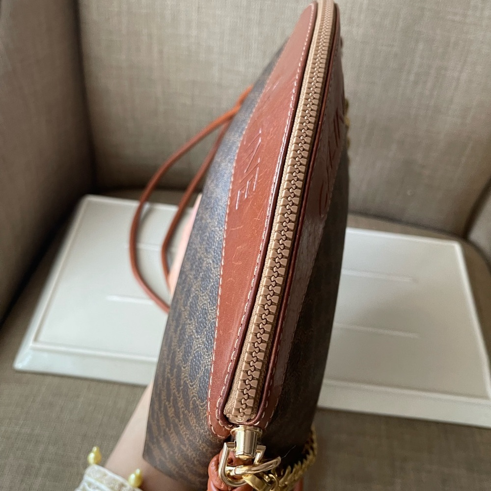 Authentic Celine vintage clutch bag (HK48) - Picture 6 of 15